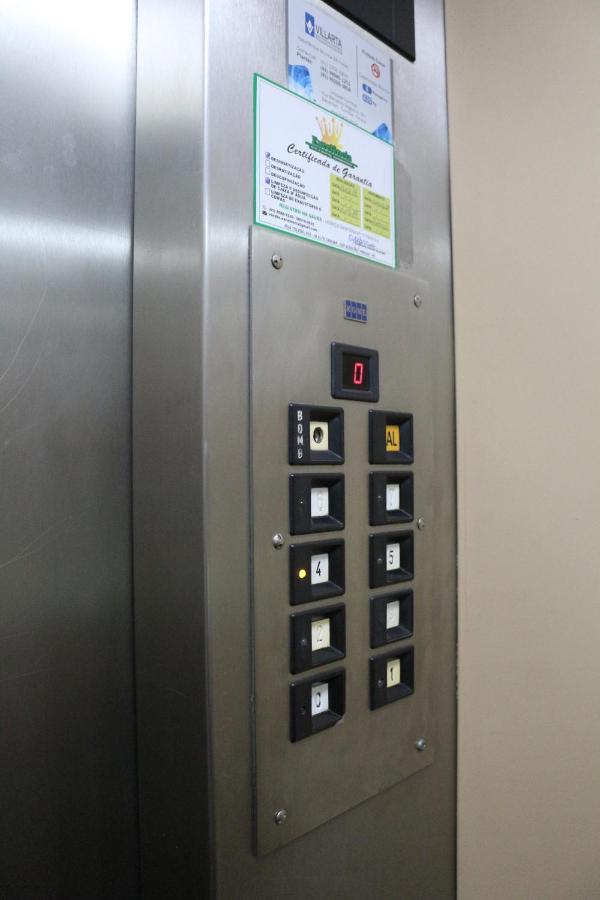 Apartamento Central Proximo A Rodoviaria E Faculdades 库里提巴 外观 照片